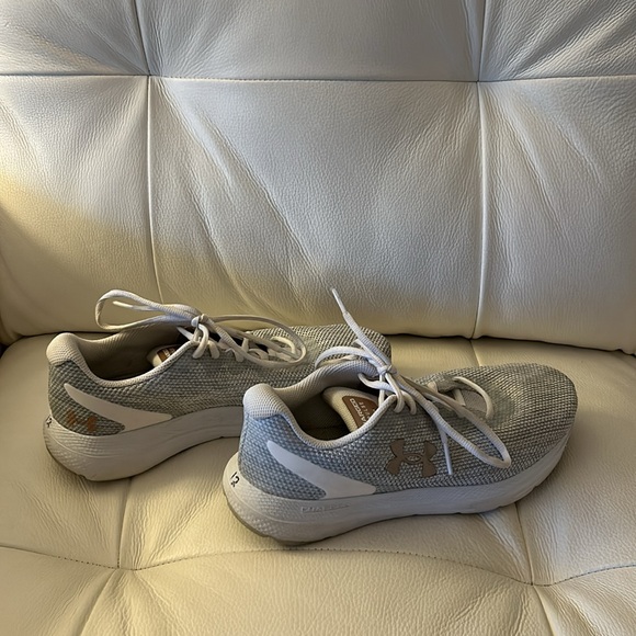 Under Armour Duluxe Foam athletic shoes - Picture 2 of 5